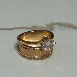 Elegant Gold Ring with Clear Stone